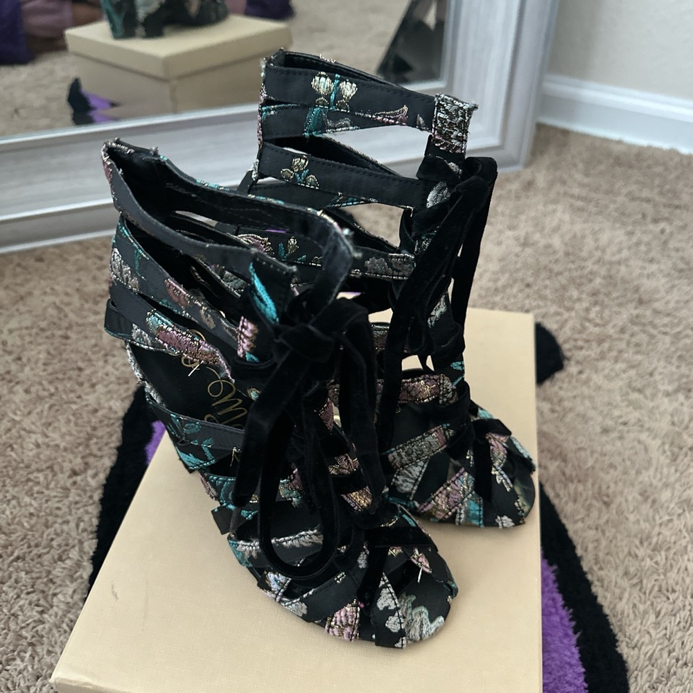 Floral Black Strappy Women's Shoes